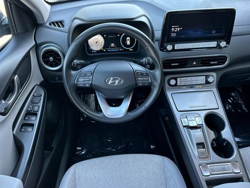 Used 2023 Hyundai Kona SEL FWD image 13