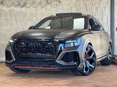 Used 2023 Audi RS Q8 w/ Black Optic Package AWD/4WD image 2