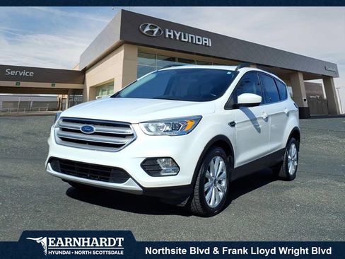 Used 2019 Ford Escape SEL image 1