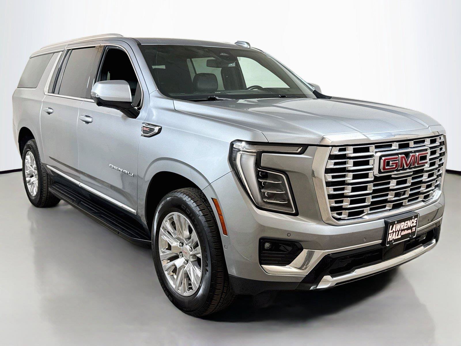 Certified 2025 GMC Yukon XL Denali AWD/4WD image 3