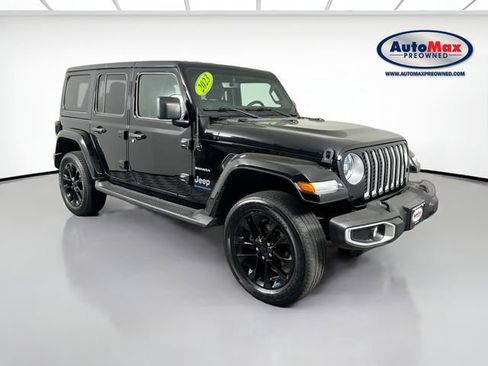 Used 2023 Jeep Wrangler Unlimited Sahara w/ Cold Weather Group AWD/4WD image 1