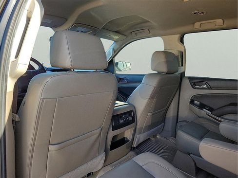 Used 2018 Chevrolet Suburban LT w/ Off-Road Package image 12