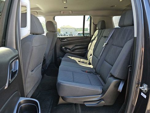 Used 2016 Chevrolet Suburban LS image 10