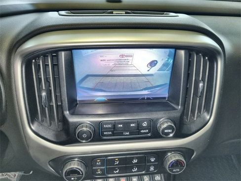 Used 2018 Chevrolet Colorado ZR2 image 17