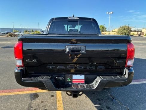 Used 2023 Toyota Tacoma SR5 w/ Technology Package AWD/4WD image 3