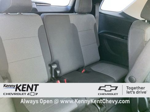 Used 2019 Chevrolet Traverse LT image 11
