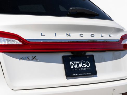 Used 2018 Lincoln MKX Reserve FWD image 14