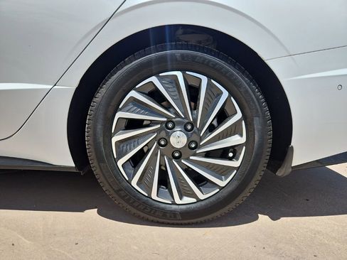 Used 2022 Hyundai Sonata Limited FWD image 8