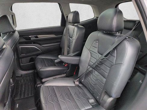 Used 2022 Kia Telluride SX w/ SX Prestige Package image 21