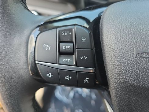 Used 2023 Ford Escape Active w/ Tech Pack #2 AWD/4WD image 18