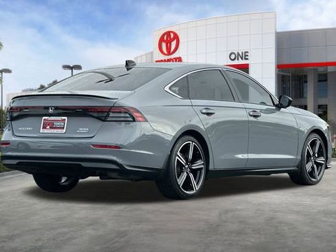 Used 2024 Honda Accord Sport image 4