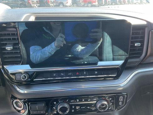 Used 2024 Chevrolet Silverado 3500 High Country w/ High Country Premium Package image 14