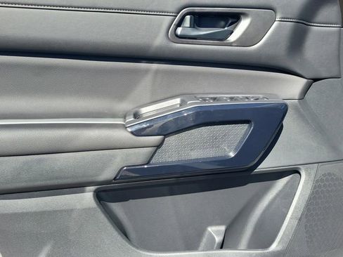 New 2026 Nissan Pathfinder S image 6