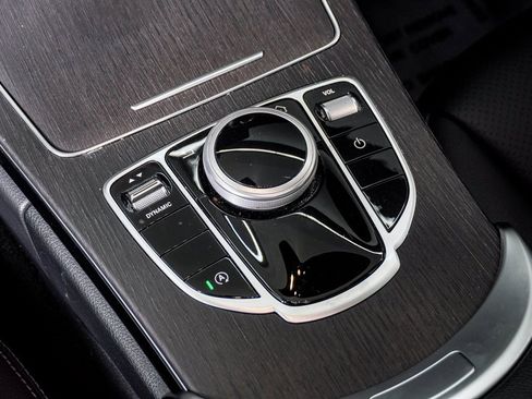 Used 2020 Mercedes-Benz C 300 4MATIC Sedan image 25