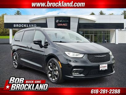 Used 2025 Chrysler Pacifica Limited
