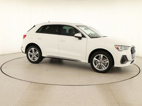 Certified 2023 Audi Q3 2.0T Premium Plus w/ Premium Plus Package AWD/4WD image 9