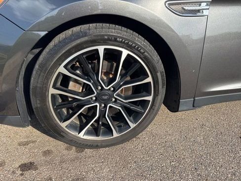 Used 2018 Ford Taurus SHO w/ Driver Assist Package AWD/4WD image 2