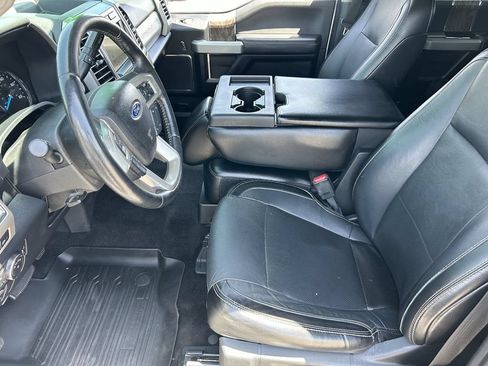 Used 2017 Ford F250 Lariat w/ Chrome Package AWD/4WD image 19