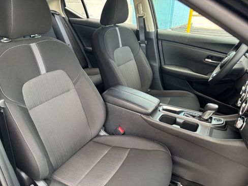 Used 2025 Nissan Sentra SV image 34