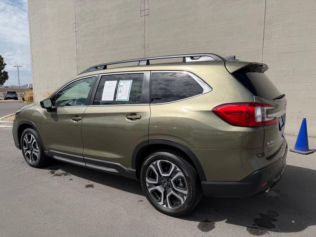 Used 2026 Subaru Ascent Limited AWD/4WD image 3