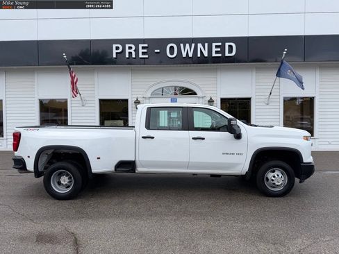 Used 2024 Chevrolet Silverado 3500 W/T w/ WT Fleet Convenience Package AWD/4WD image 4