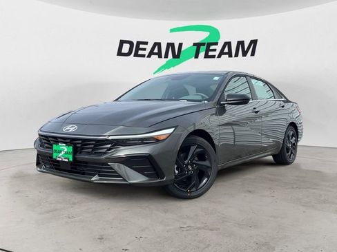 New 2026 Hyundai Elantra SEL Sport Premium FWD image 3