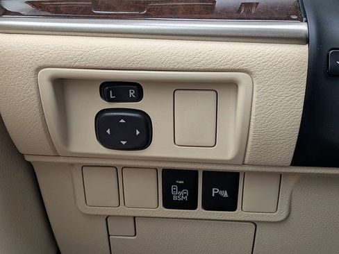 Used 2013 Lexus ES 350 350 w/ Luxury Pkg image 23