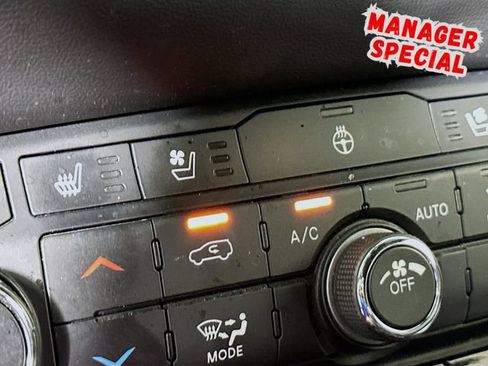 Used 2024 Dodge Durango GT RWD image 22