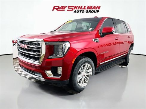 Used 2023 GMC Yukon SLT w/ SLT Luxury Package image 3