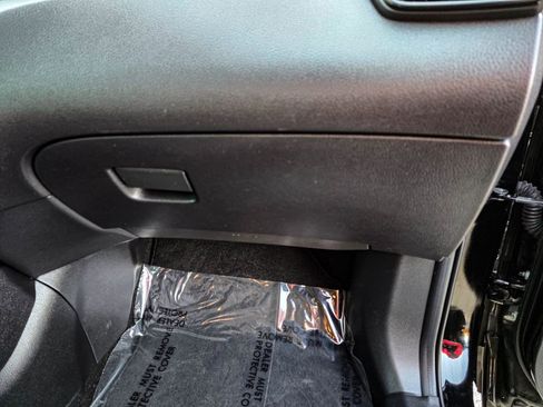 Used 2021 Nissan Rogue Sport SV w/ Technology Package image 40