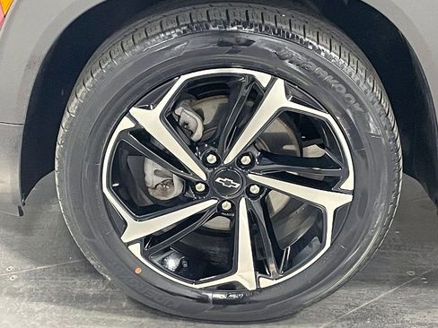 Used 2023 Chevrolet TrailBlazer RS w/ Convenience Package FWD image 16