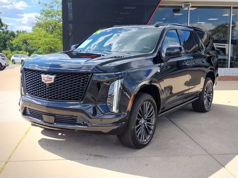 Used 2026 Cadillac Escalade Platinum Sport AWD/4WD image 1