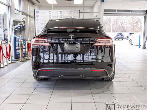 Used 2022 Tesla Model X image 15