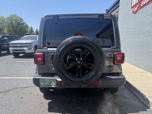Used 2020 Jeep Wrangler Unlimited Sahara AWD/4WD image 7