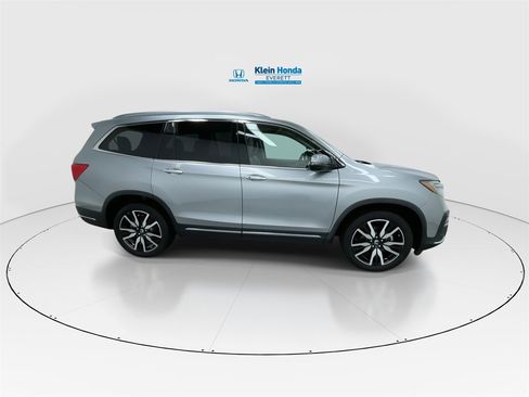 Used 2019 Honda Pilot Touring image 3