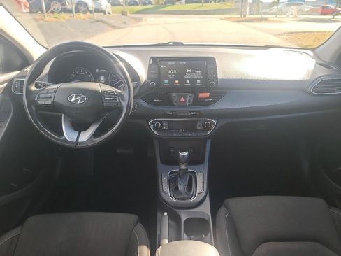 Used 2018 Hyundai Elantra GT w/ Style Package 02 FWD image 17