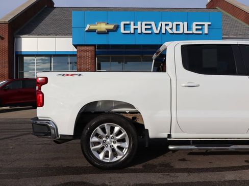 Used 2022 Chevrolet Silverado 1500 LT image 36