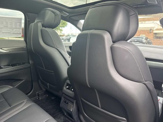 Certified 2025 Cadillac Optiq Luxury 2 w/ LPO, Floor Liner Package AWD/4WD image 24