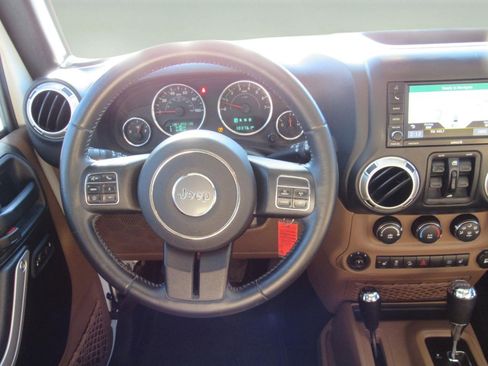 Used 2017 Jeep Wrangler Unlimited Sahara w/ Dual Top Group image 17