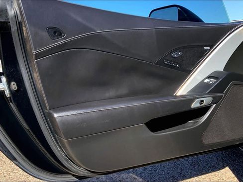 Used 2017 Chevrolet Corvette Z51 3LT image 20