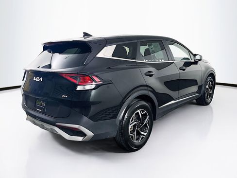 Used 2025 Kia Sportage LX image 9