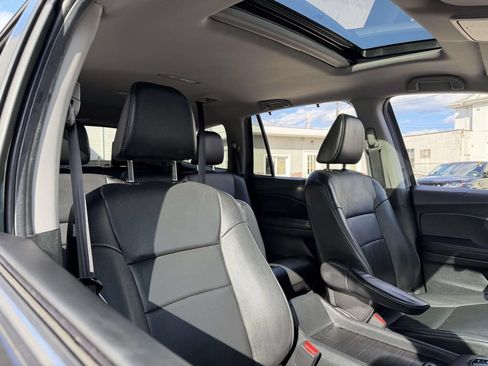 Used 2021 Honda Pilot Special Edition image 12