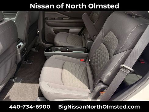 Certified 2023 Nissan Pathfinder SV w/ SV Premium Package AWD/4WD image 24