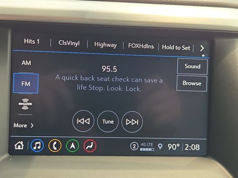 Used 2023 GMC Acadia SLT FWD image 35