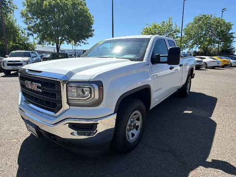Used 2018 GMC Sierra 1500 4x4 Double Cab w/ Sierra Convenience Package image 1