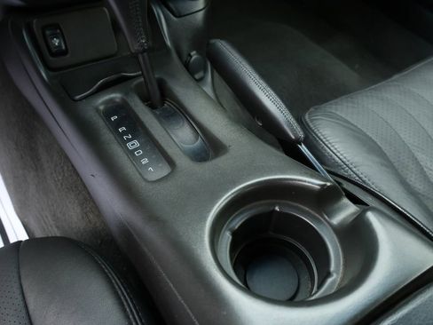 Used 2002 Chevrolet Camaro Z28 w/ Sport Appearance Pkg RWD image 24