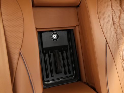 Used 2014 Bentley Flying Spur W12 image 70