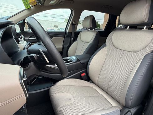 Used 2023 Hyundai Santa Fe SE w/ Cargo Package AWD/4WD image 10