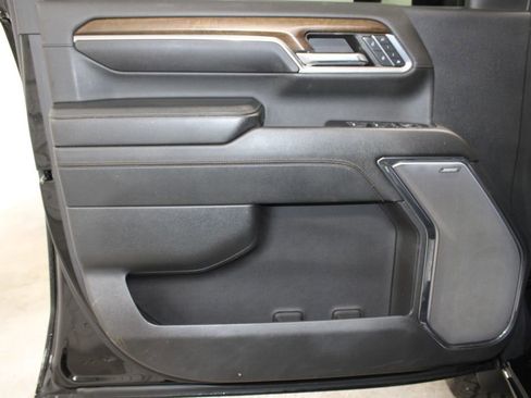 Used 2024 Chevrolet Silverado 2500 High Country AWD/4WD image 23