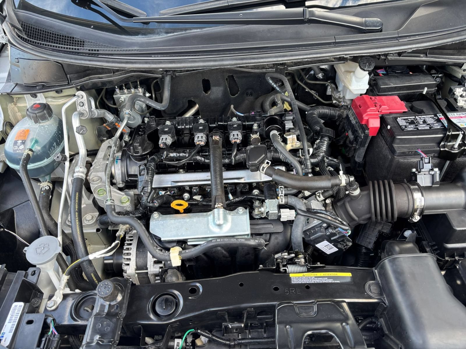 Used 2025 Nissan Versa SV FWD image 27